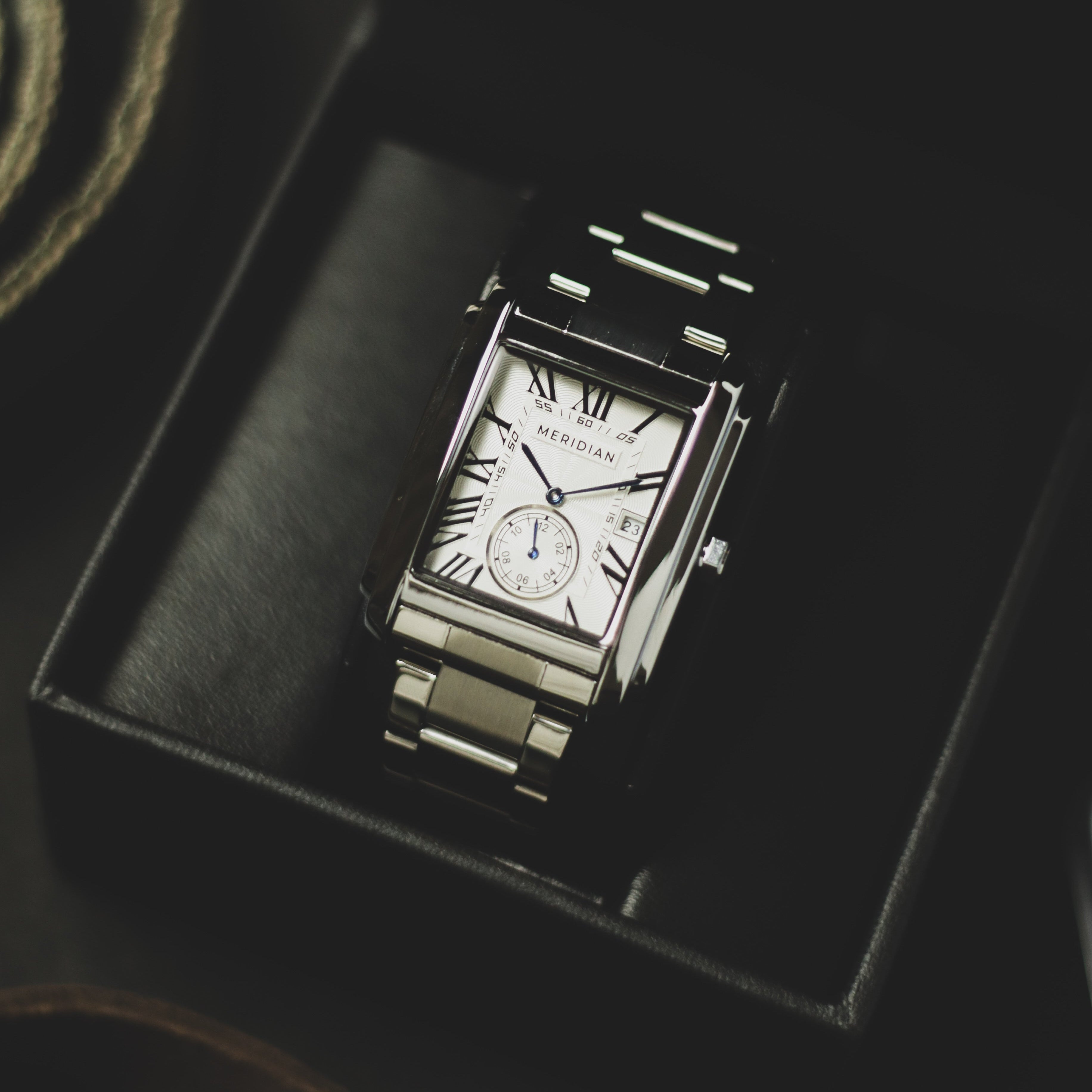 Heritage // Silver & White