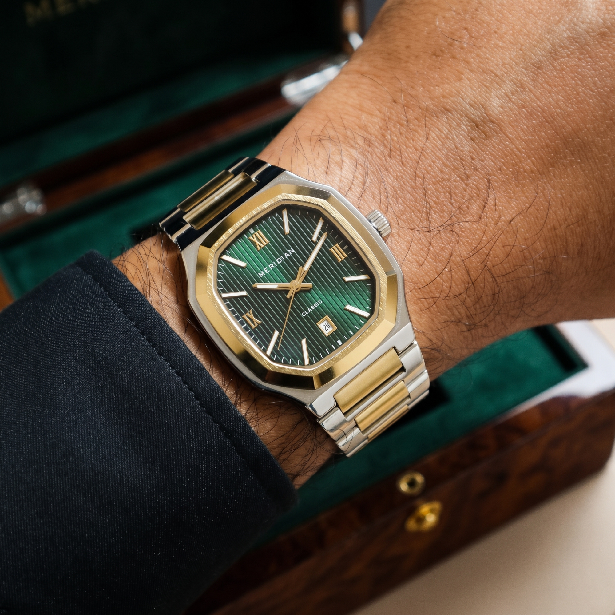 Classic // Silver, Gold & Green