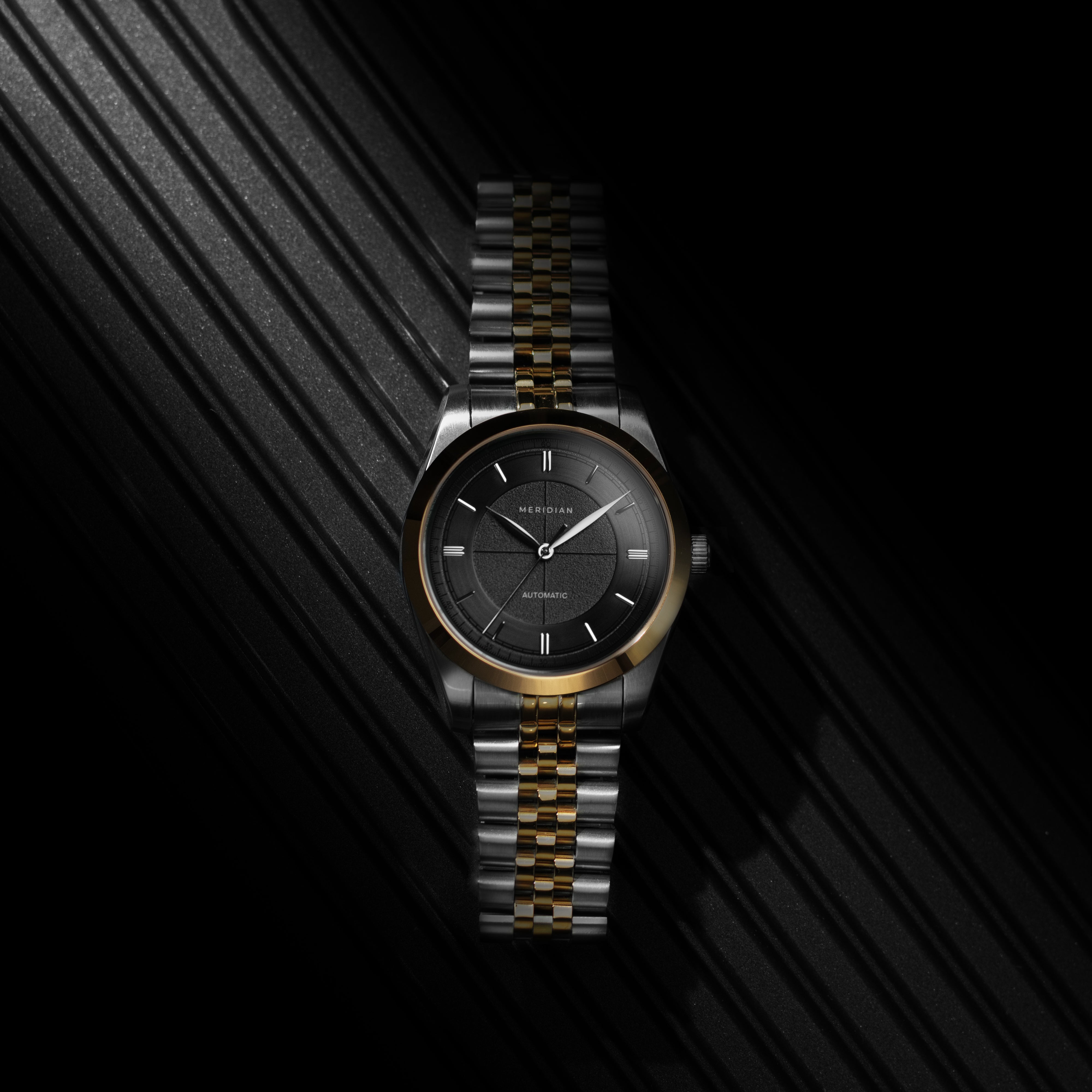 Equinox // Regal Black
