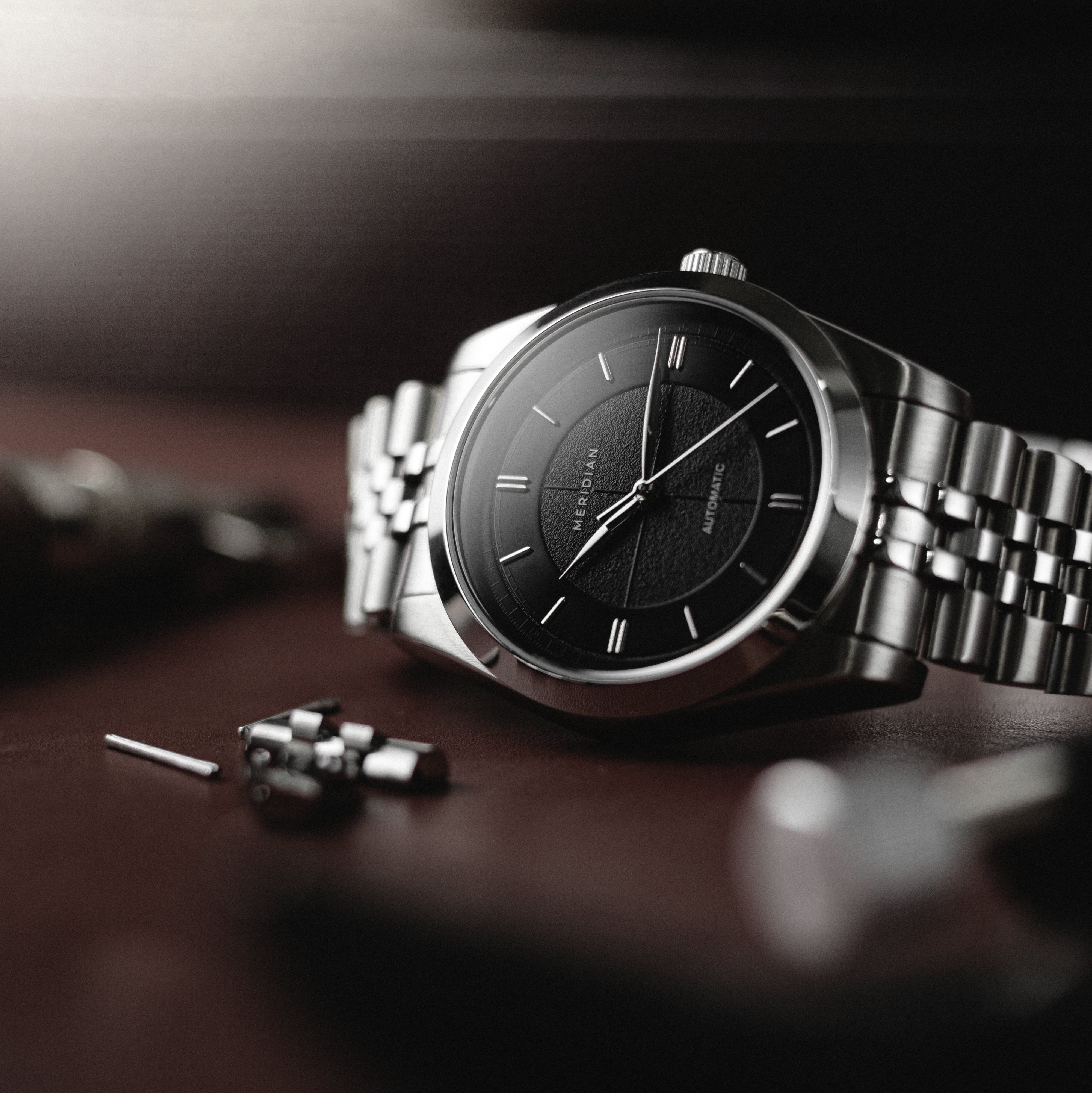 Equinox // Eclipse Black