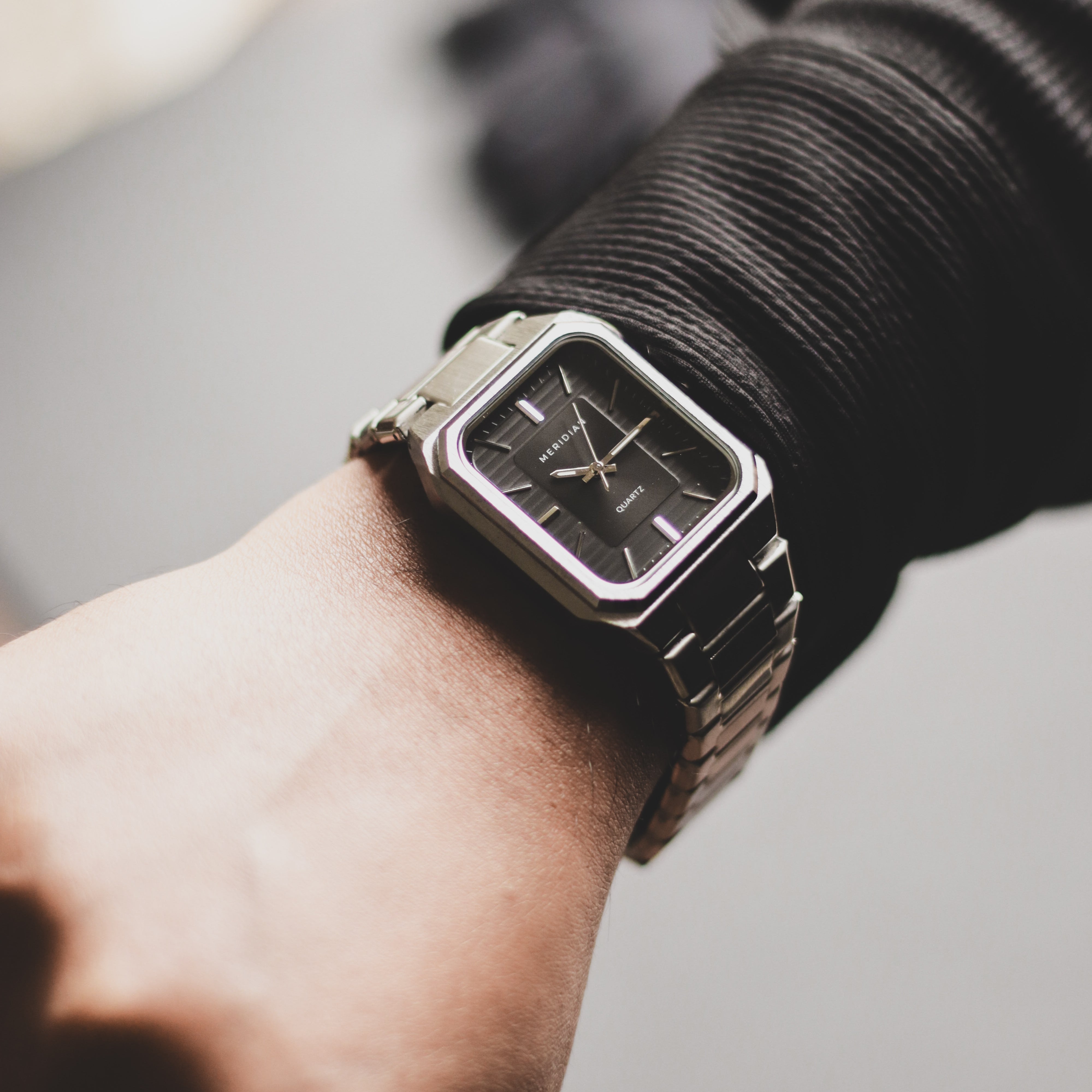 Classic // Silver & Black