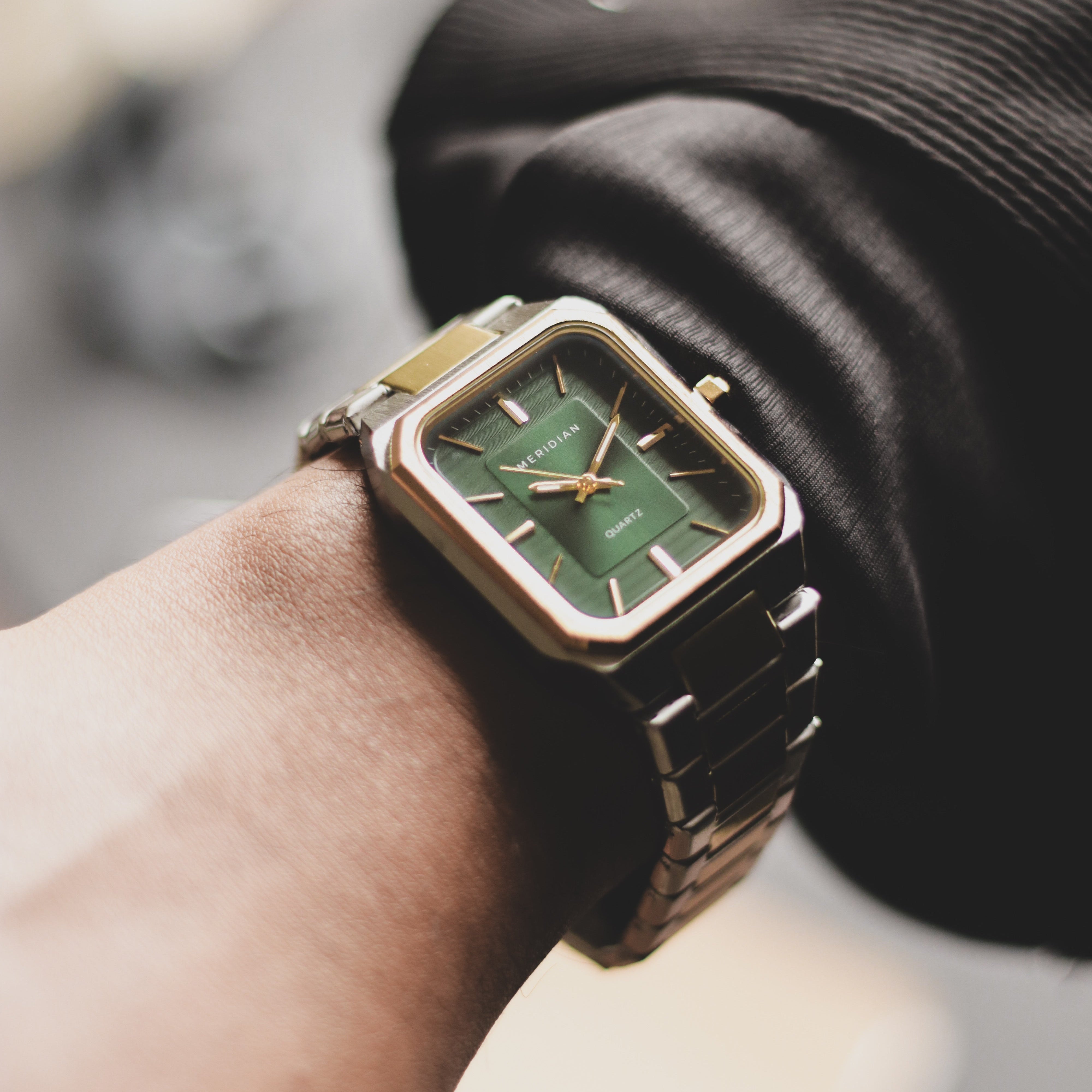 Classic // Silver, Gold & Green