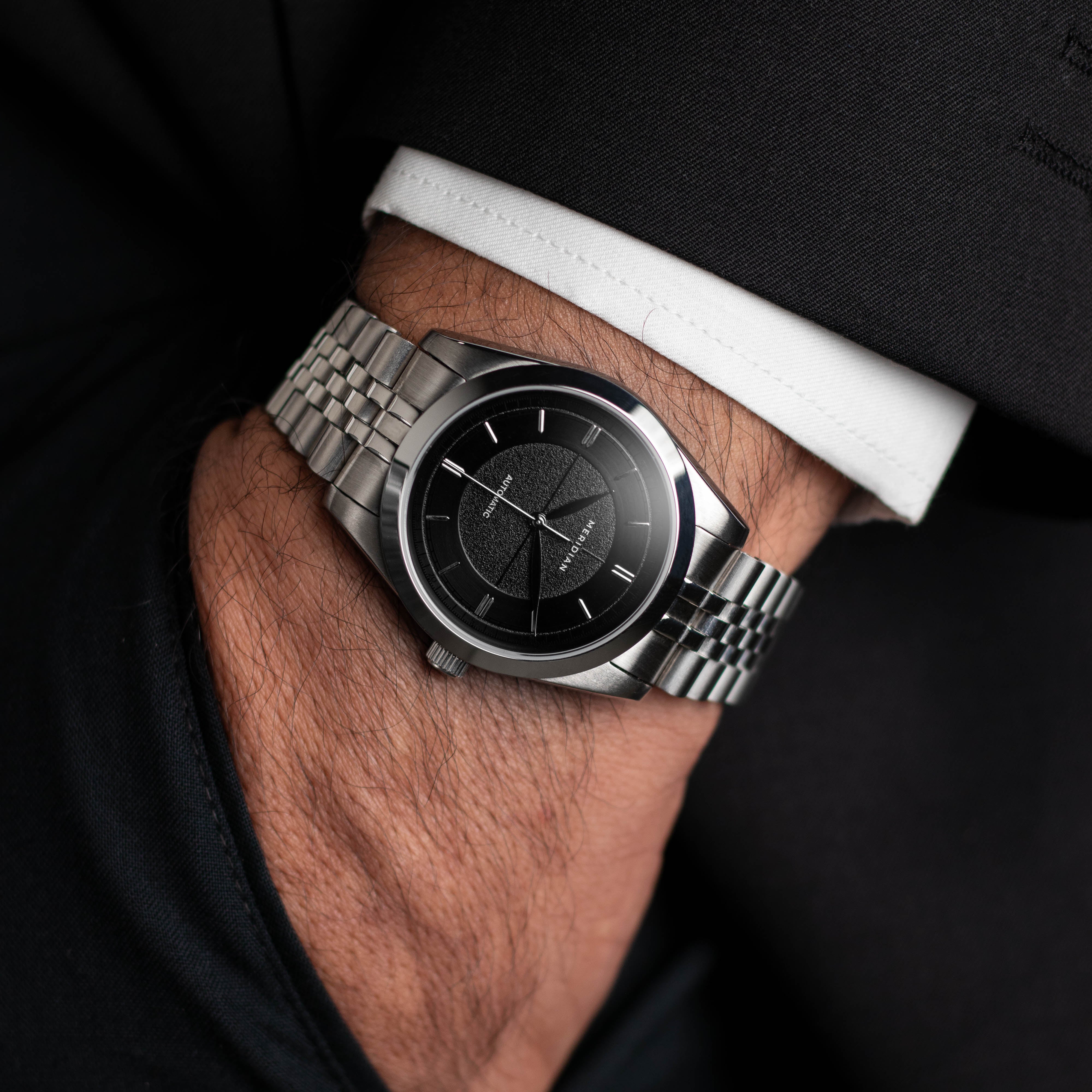 Equinox // Eclipse Black