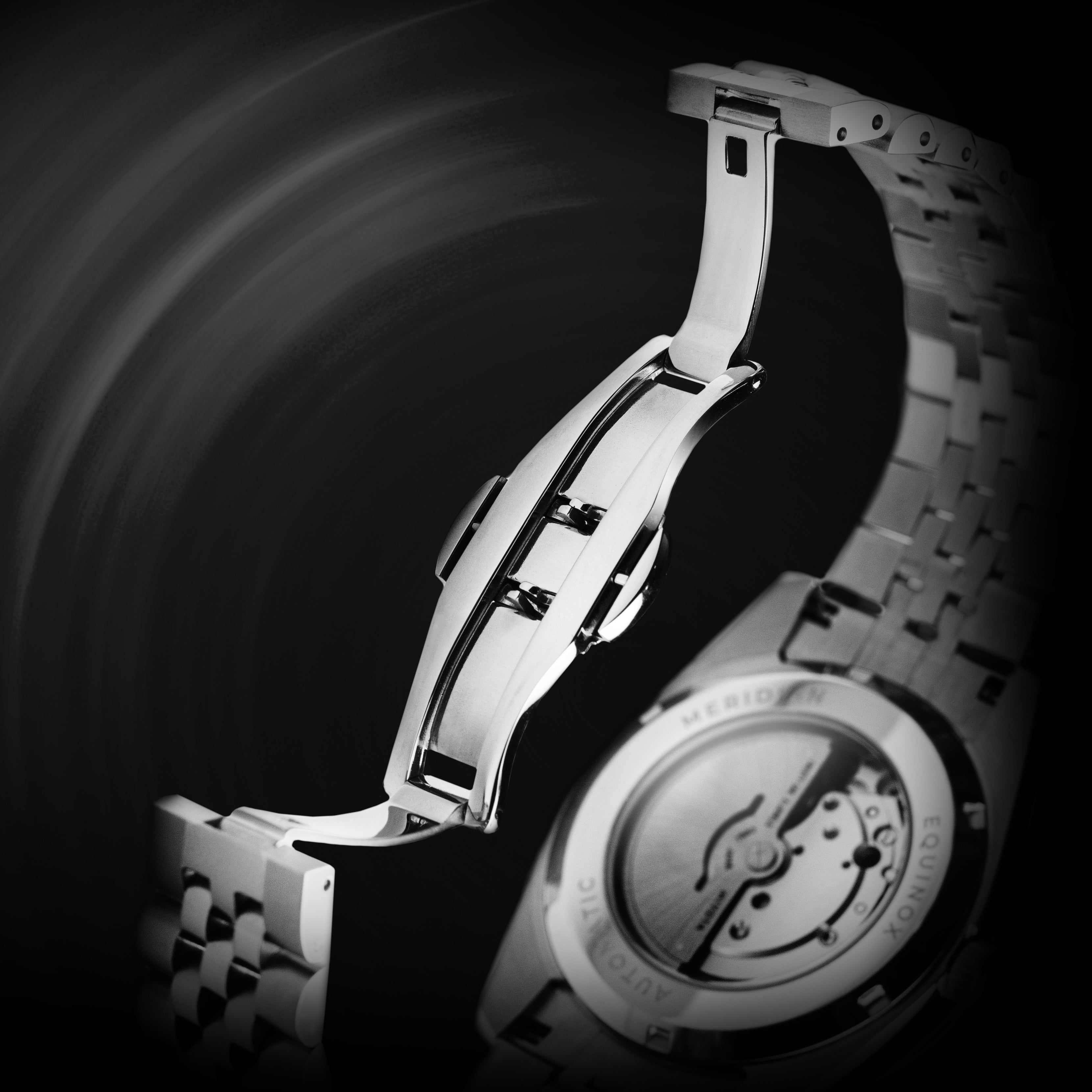 Equinox // Eclipse Black