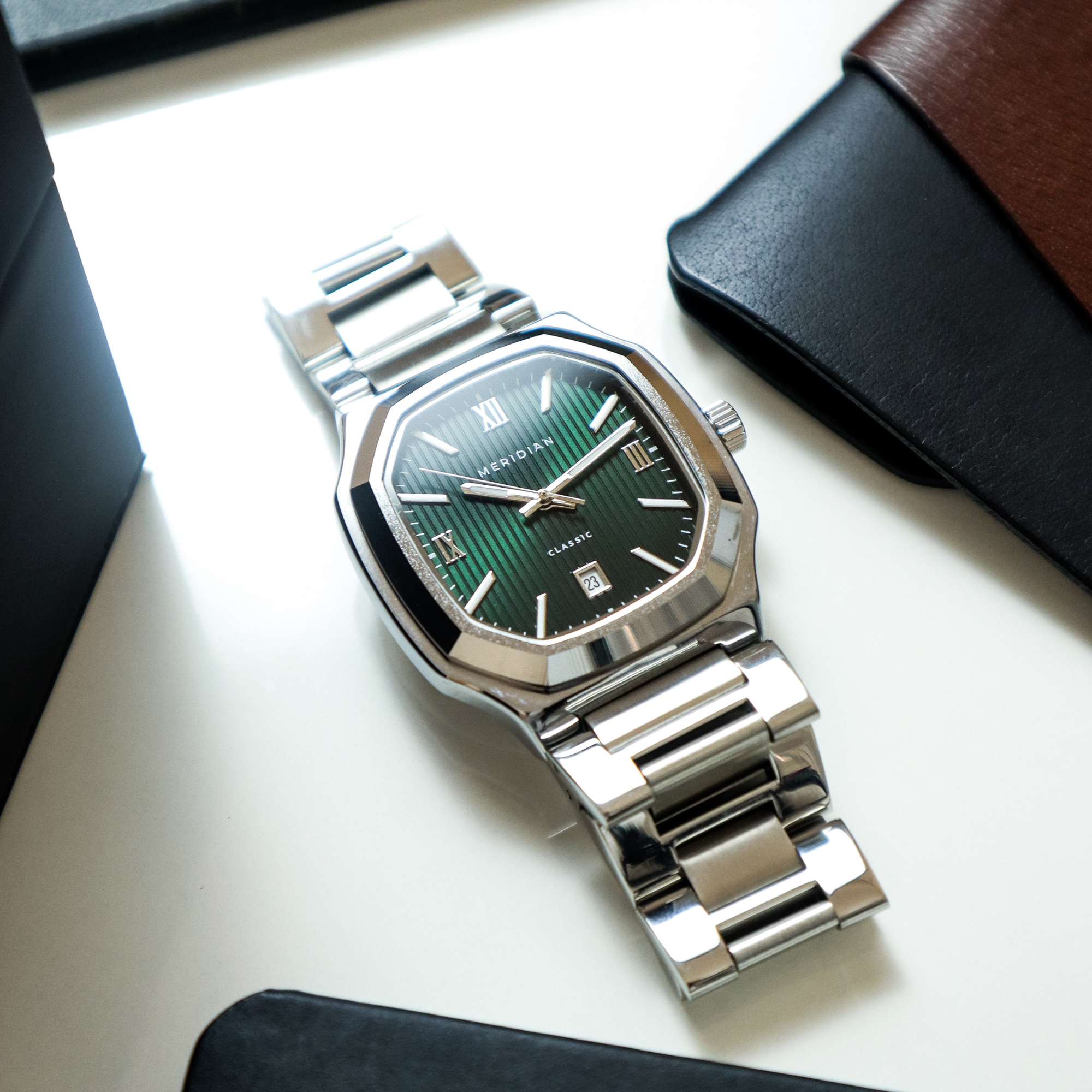Classic // Silver & Green