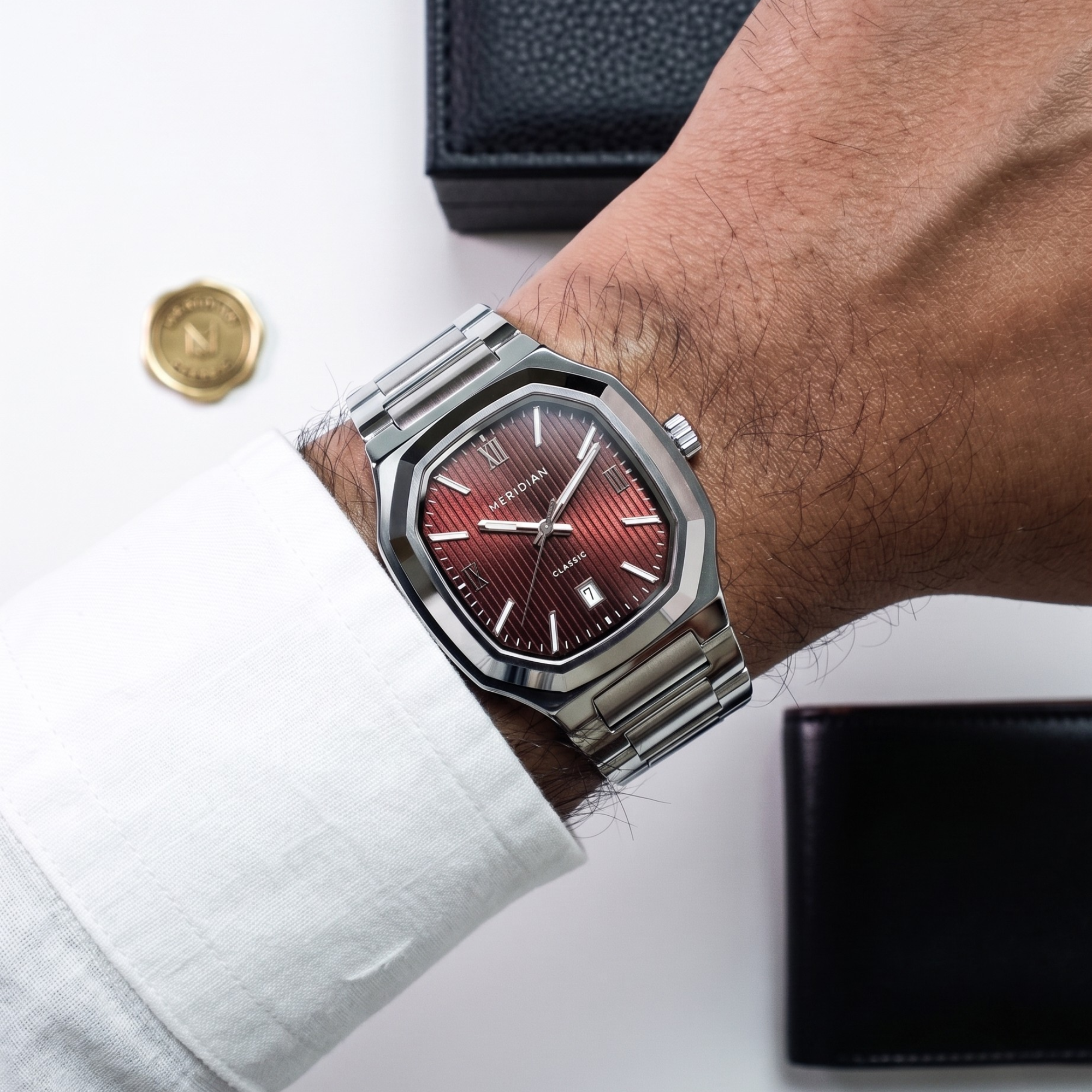 Classic // Silver & Red